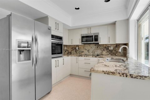 Casa en venta en Fort Lauderdale, Florida, 3 dormitorios, 156.82 m2 № 1970979 - foto 12