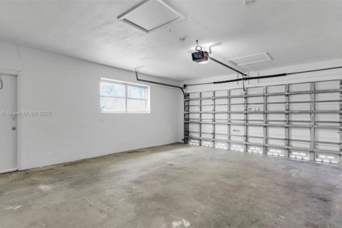 Casa en venta en Fort Lauderdale, Florida, 3 dormitorios, 156.82 m2 № 1970979 - foto 26