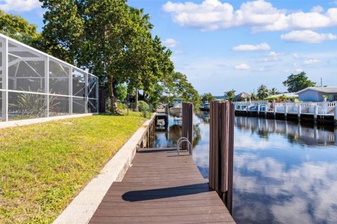 Casa en venta en Fort Lauderdale, Florida, 3 dormitorios, 156.82 m2 № 1970979 - foto 27