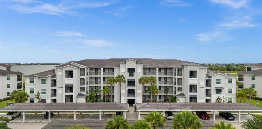 Condo in Punta Gorda, Florida, 2 bedrooms in BABCOCK NATIONAL  № 2220517