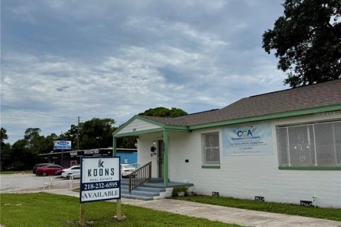 Commercial property in Saint Petersburg, Florida 190.64 sq.m. № 2377990 - photo 2
