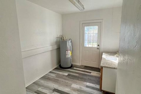 Commercial property in Saint Petersburg, Florida 190.64 sq.m. № 2377990 - photo 7