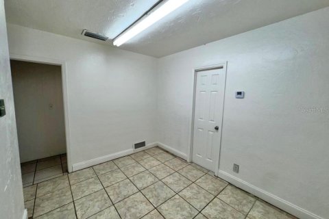 Commercial property in Saint Petersburg, Florida 190.64 sq.m. № 2377990 - photo 8