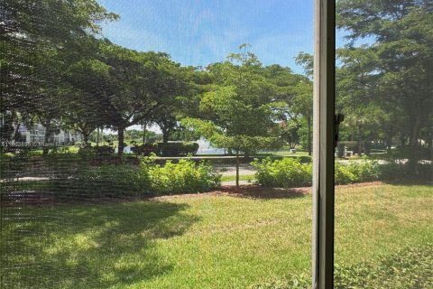 Condominio en alquiler en Coconut Creek, Florida, 2 dormitorios, 107.49 m2 № 1891726 - foto 14