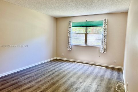 Condominio en alquiler en Coconut Creek, Florida, 2 dormitorios, 107.49 m2 № 1891726 - foto 11