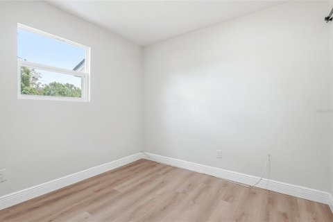 Villa ou maison à vendre à Tampa, Floride: 3 chambres, 93.37 m2 № 2396816 - photo 25