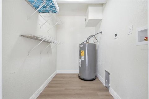 Villa ou maison à vendre à Tampa, Floride: 3 chambres, 93.37 m2 № 2396816 - photo 27