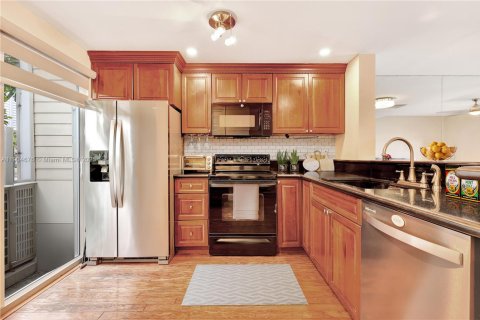 Купить таунхаус в Помпано-Бич, Флорида 2 спальни, 93.65м2, № 1955141 - фото 5