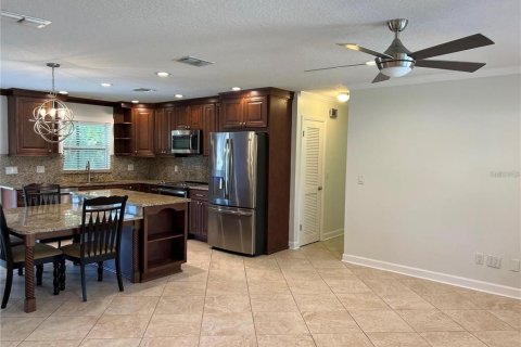 Villa ou maison à louer à Minneola, Floride: 3 chambres, 115.76 m2 № 2412755 - photo 14