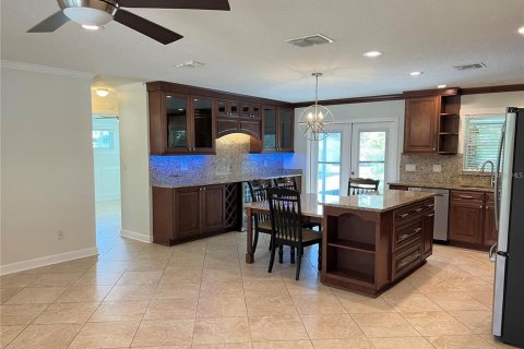 Villa ou maison à louer à Minneola, Floride: 3 chambres, 115.76 m2 № 2412755 - photo 13