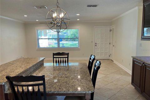 Villa ou maison à louer à Minneola, Floride: 3 chambres, 115.76 m2 № 2412755 - photo 9
