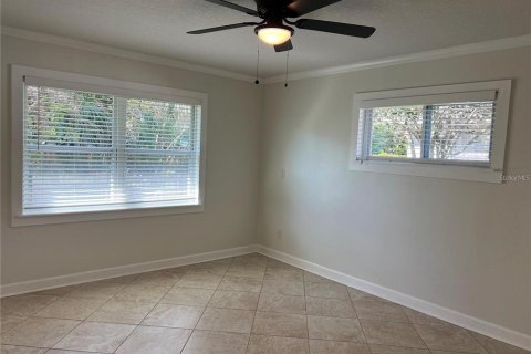 Villa ou maison à louer à Minneola, Floride: 3 chambres, 115.76 m2 № 2412755 - photo 27
