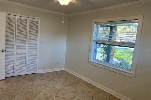 Villa ou maison à louer à Minneola, Floride: 3 chambres, 115.76 m2 № 2412755 - photo 19