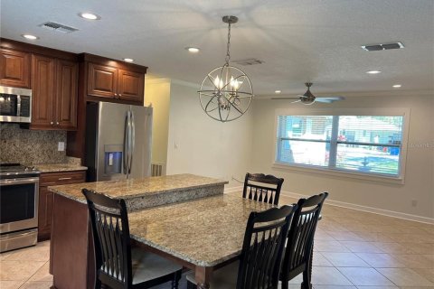 Villa ou maison à louer à Minneola, Floride: 3 chambres, 115.76 m2 № 2412755 - photo 10
