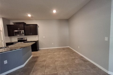 Casa en alquiler en Wesley Chapel, Florida, 3 dormitorios, 147.44 m2 № 2094543 - foto 10