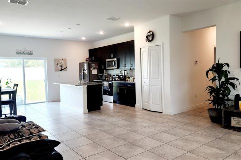 Casa en venta en Ocala, Florida, 4 dormitorios, 146.6 m2 № 1808675 - foto 4