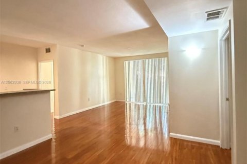 Condominio en venta en Tamarac, Florida, 2 dormitorios, 91.14 m2 № 2261034 - foto 4