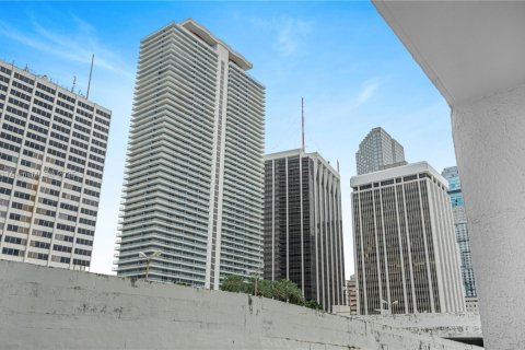 Condo in Miami, Florida, 2 bedrooms  № 1577580 - photo 19