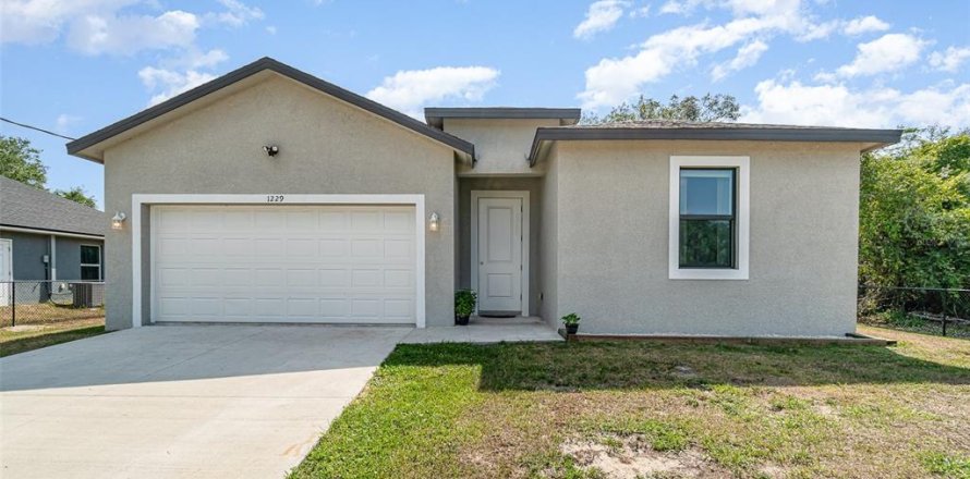 House in LaBelle, Florida 3 bedrooms, 142.14 sq.m. № 1745358