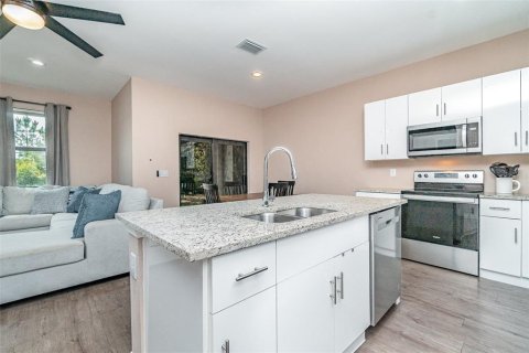 House in LaBelle, Florida 3 bedrooms, 142.14 sq.m. № 1745358 - photo 13