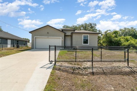 House in LaBelle, Florida 3 bedrooms, 142.14 sq.m. № 1745358 - photo 4