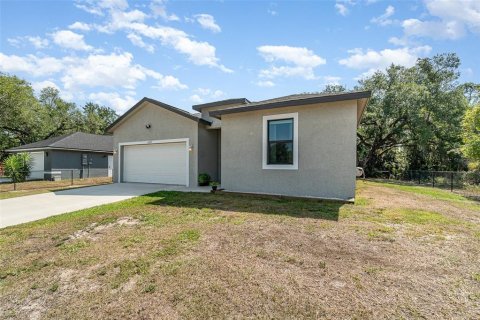 House in LaBelle, Florida 3 bedrooms, 142.14 sq.m. № 1745358 - photo 2
