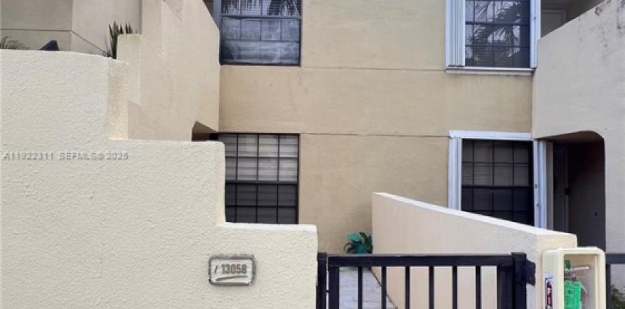 Condo à Miami, Floride, 2 chambres  № 1976682