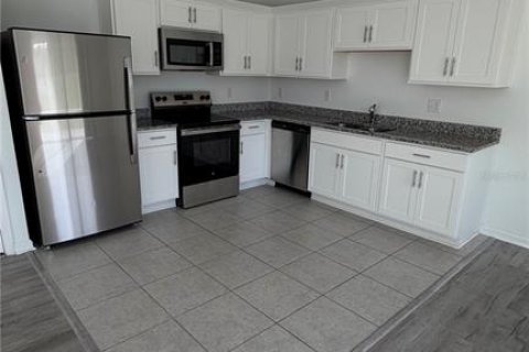 Touwnhouse à louer à Davenport, Floride: 3 chambres, 137.5 m2 № 2407133 - photo 6