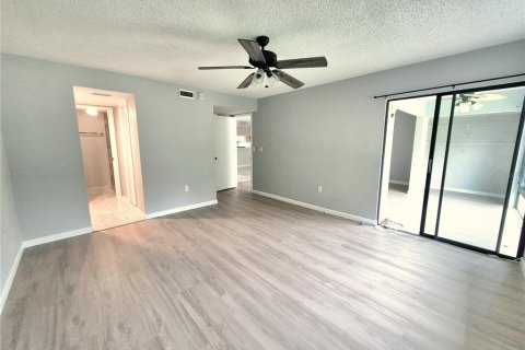 Condominio en venta en Oldsmar, Florida, 2 dormitorios, 101.64 m2 № 2196519 - foto 26