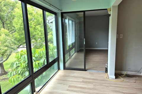 Condominio en venta en Oldsmar, Florida, 2 dormitorios, 101.64 m2 № 2196519 - foto 19