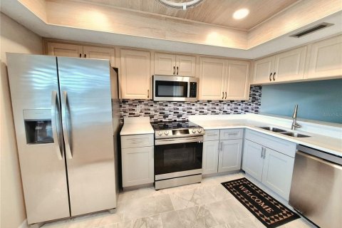 Condominio en venta en Oldsmar, Florida, 2 dormitorios, 101.64 m2 № 2196519 - foto 12