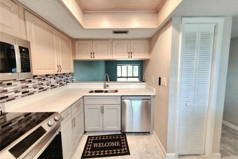 Condominio en venta en Oldsmar, Florida, 2 dormitorios, 101.64 m2 № 2196519 - foto 7