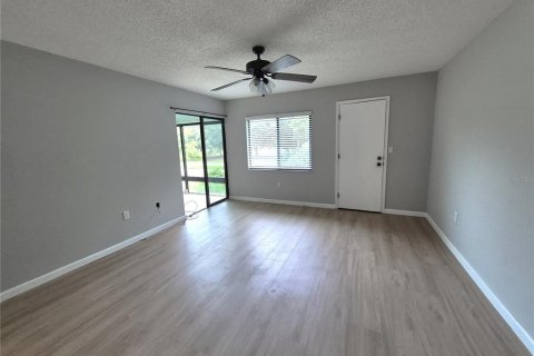 Condominio en venta en Oldsmar, Florida, 2 dormitorios, 101.64 m2 № 2196519 - foto 27
