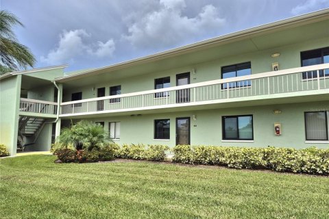 Condo in Oldsmar, Florida, 2 bedrooms  № 2196519