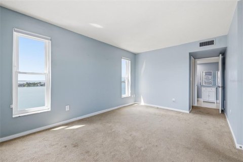 Condominio en venta en Saint Petersburg, Florida, 2 dormitorios, 109.16 m2 № 2099380 - foto 18
