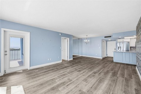 Condominio en venta en Saint Petersburg, Florida, 2 dormitorios, 109.16 m2 № 2099380 - foto 14
