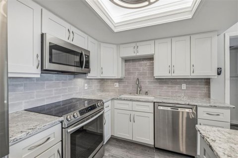 Condominio en venta en Saint Petersburg, Florida, 2 dormitorios, 109.16 m2 № 2099380 - foto 6