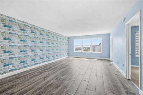Condominio en venta en Saint Petersburg, Florida, 2 dormitorios, 109.16 m2 № 2099380 - foto 10
