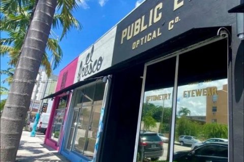 Immobilier commercial à vendre à Miami, Floride № 1948017 - photo 11