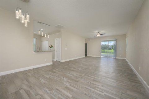 Casa en venta en Lakewood Ranch, Florida, 4 dormitorios, 168.34 m2 № 1437847 - foto 9