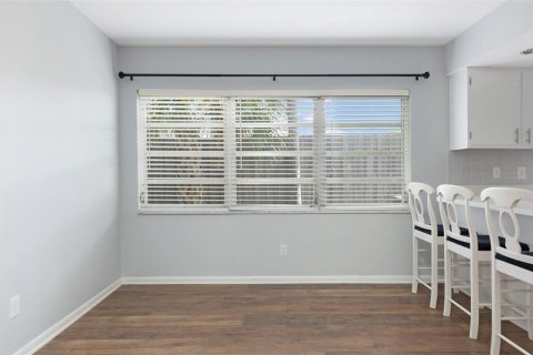Casa en venta en Tampa, Florida, 3 dormitorios, 112.6 m2 № 1783410 - foto 7