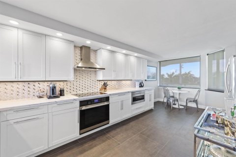 Condominio en venta en Fort Lauderdale, Florida, 2 dormitorios, 166.3 m2 № 2087387 - foto 17