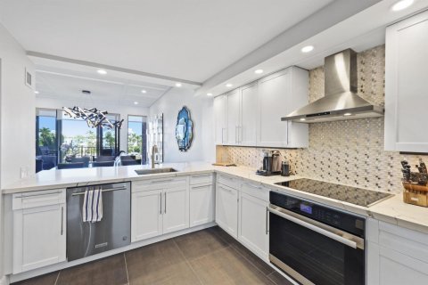 Condominio en venta en Fort Lauderdale, Florida, 2 dormitorios, 166.3 m2 № 2087387 - foto 15