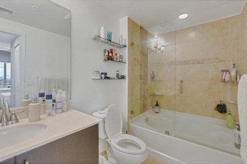 Copropriété à vendre à Fort Lauderdale, Floride: 2 chambres, 115.76 m2 № 2194303 - photo 9
