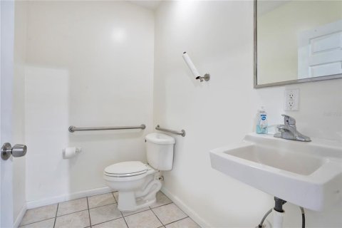 Immobilier commercial à vendre à Neptune Beach, Floride: 125.6 m2 № 2197894 - photo 9