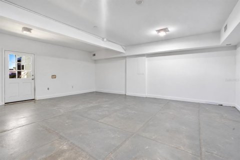 Immobilier commercial à vendre à Neptune Beach, Floride: 125.6 m2 № 2197894 - photo 5