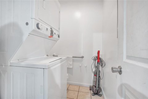 Immobilier commercial à vendre à Neptune Beach, Floride: 125.6 m2 № 2197894 - photo 8