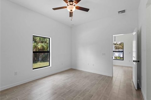 Casa en venta en Port Charlotte, Florida, 4 dormitorios, 158.86 m2 № 1526624 - foto 27