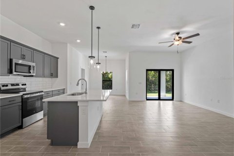 Casa en venta en Port Charlotte, Florida, 4 dormitorios, 158.86 m2 № 1526624 - foto 14