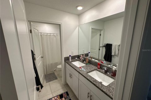 Casa en venta en Wesley Chapel, Florida, 6 dormitorios, 239.69 m2 № 1840682 - foto 18